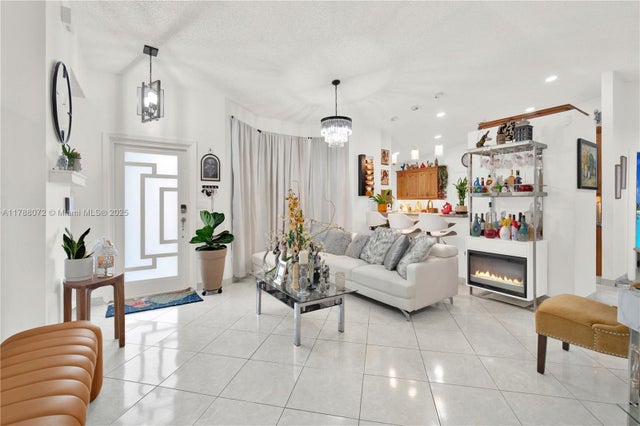 5 of 32 - 5566 Nw 102nd Pl, Doral, FL