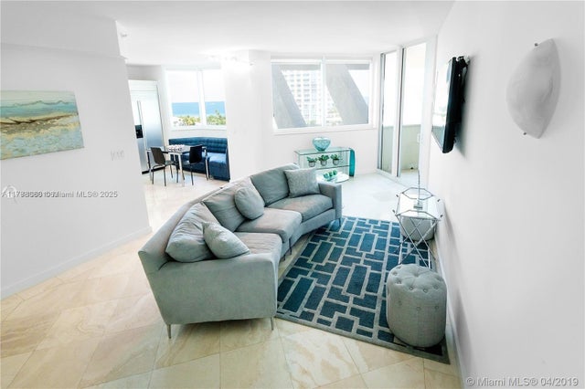 2 of 15 - 300 S Pointe Dr 909, Miami Beach, FL