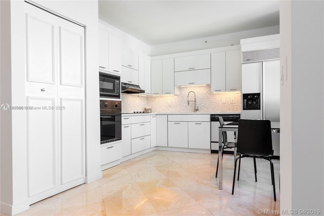 3 of 15 - 300 S Pointe Dr 909, Miami Beach, FL