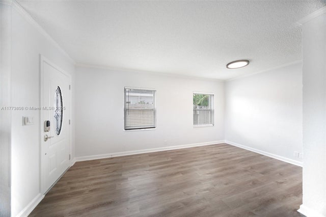 4 of 27 - 621 Hudson Rd, West Palm Beach, FL