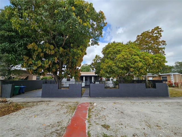 1 of 28 - 11712 Nw 3rd Ave, Miami, FL