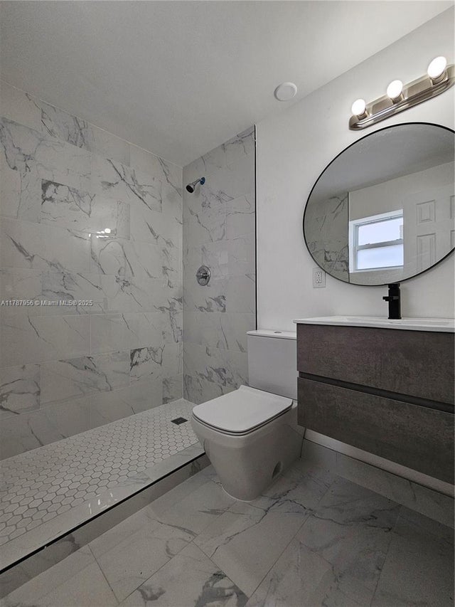 4 of 28 - 11712 Nw 3rd Ave, Miami, FL