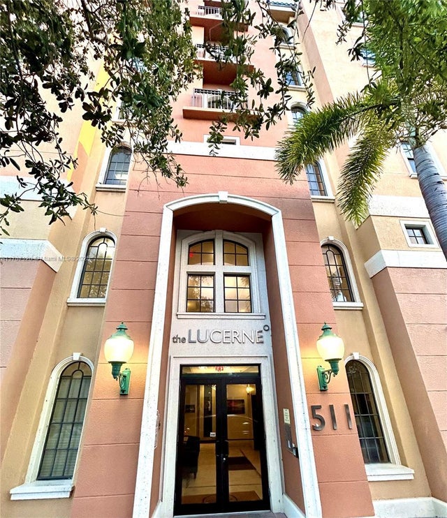 2 of 21 - 511 Lucerne Ave 408, Lake Worth, FL