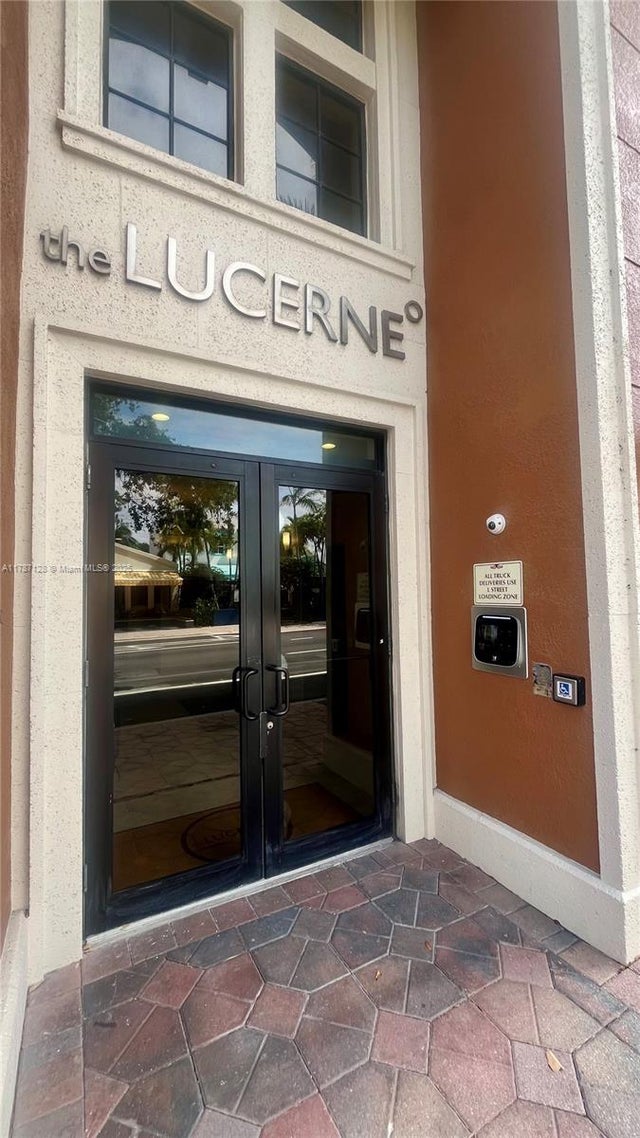 3 of 21 - 511 Lucerne Ave 408, Lake Worth, FL