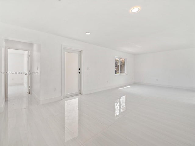 3 of 34 - 13841 Sw 17th Ter, Miami, FL