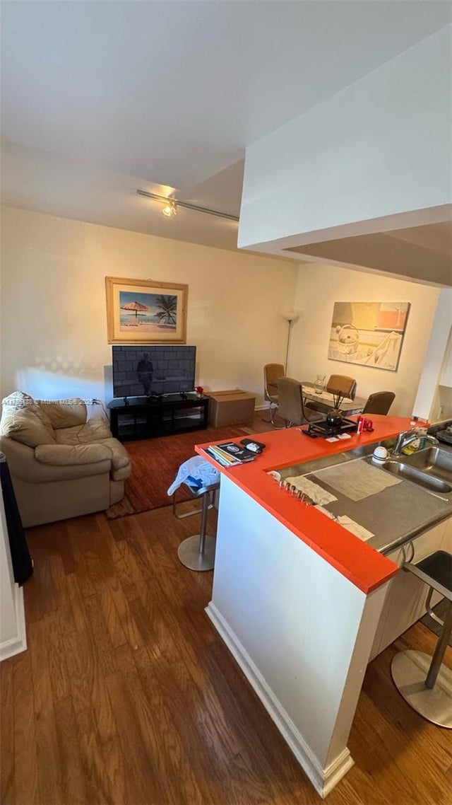 2 of 30 - 1614 Pennsylvania Ave 1e, Miami Beach, FL