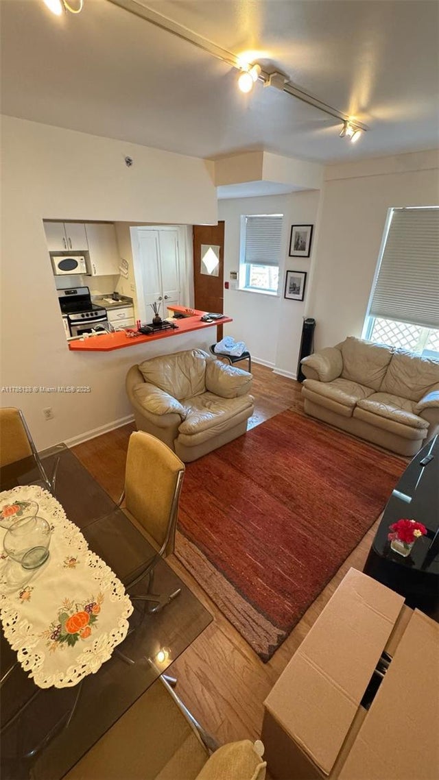 4 of 30 - 1614 Pennsylvania Ave 1e, Miami Beach, FL