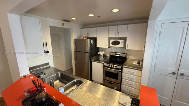 5 of 30 - 1614 Pennsylvania Ave 1e, Miami Beach, FL