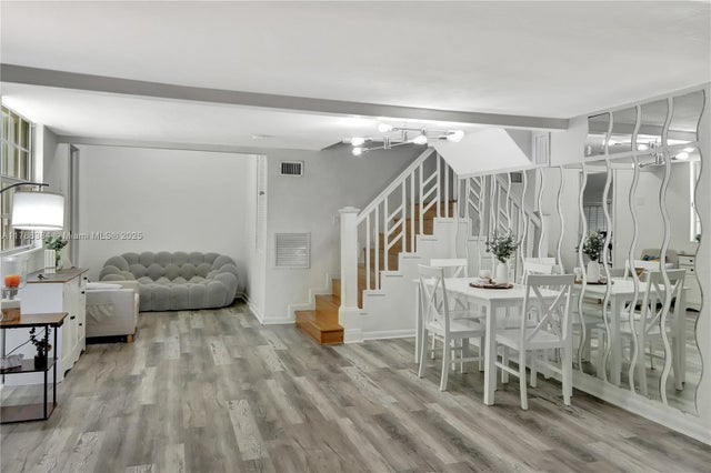 2 of 21 - 3375 Sw 29th Ter, Miami, FL