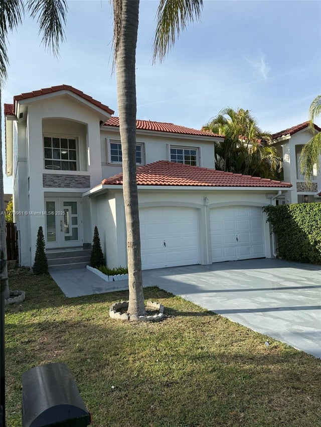 3 of 45 - 13911 Sw 100th Ln, Miami, FL