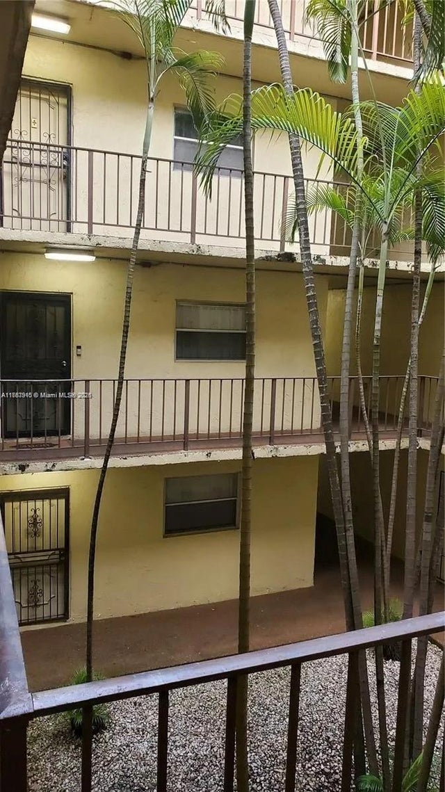 4 of 20 - 11905 Ne 2nd Ave C202, North Miami, FL