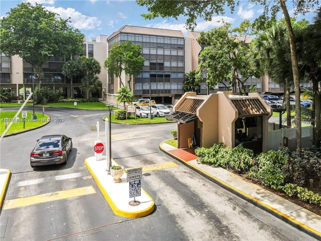 1 of 45 - 2808 N 46th Ave E650, Hollywood, FL