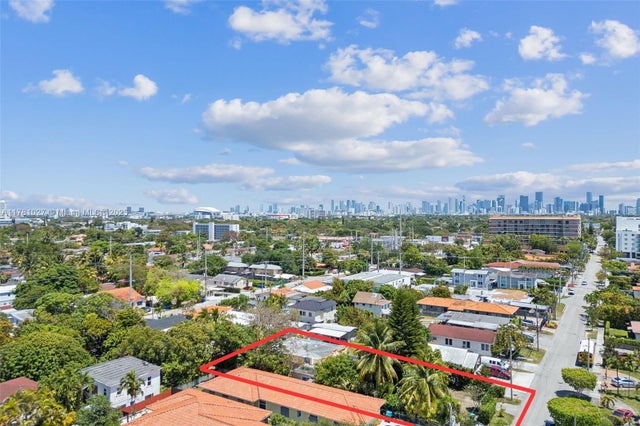 4 of 8 - 2953 Sw 17th St, Miami, FL