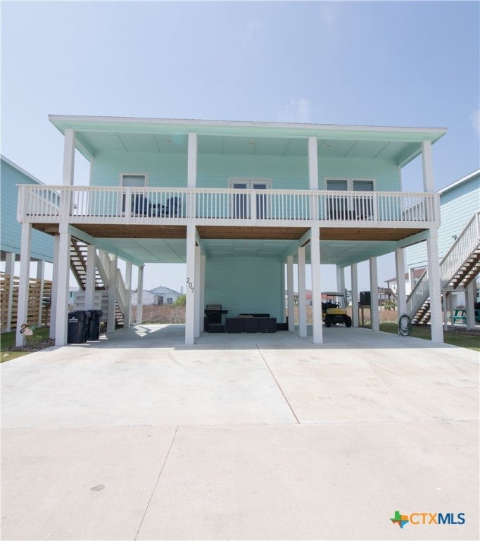 207 Paradise Drive, Rockport