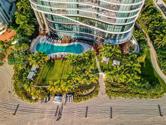 4 of 5 - 15701 Collins Ave Parking Tandem, Sunny Isles Beach, FL