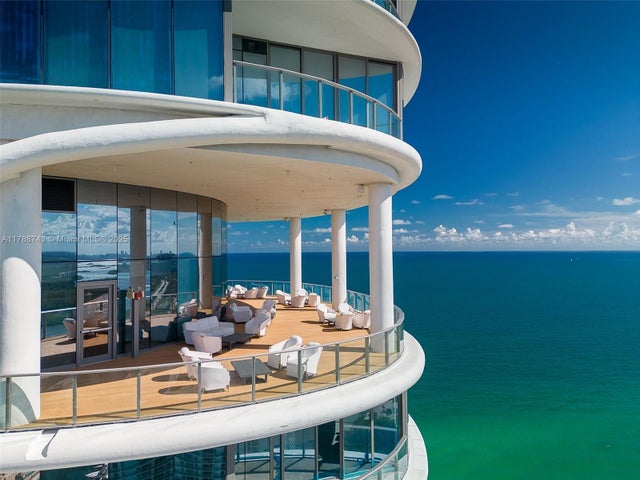 5 of 5 - 15701 Collins Ave Parking Tandem, Sunny Isles Beach, FL