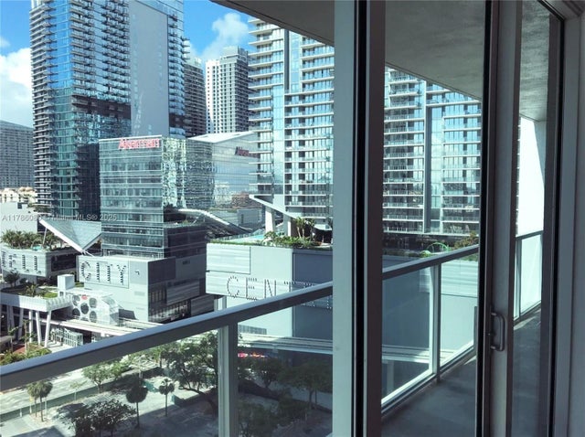 2 of 9 - 55 Se 6th St 1610, Miami, FL