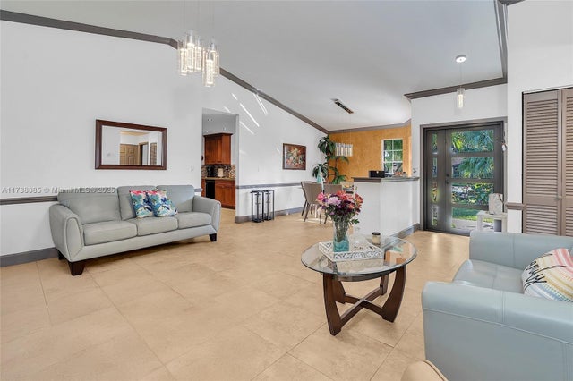 3 of 40 - 15031 Sw 154th Ter, Miami, FL