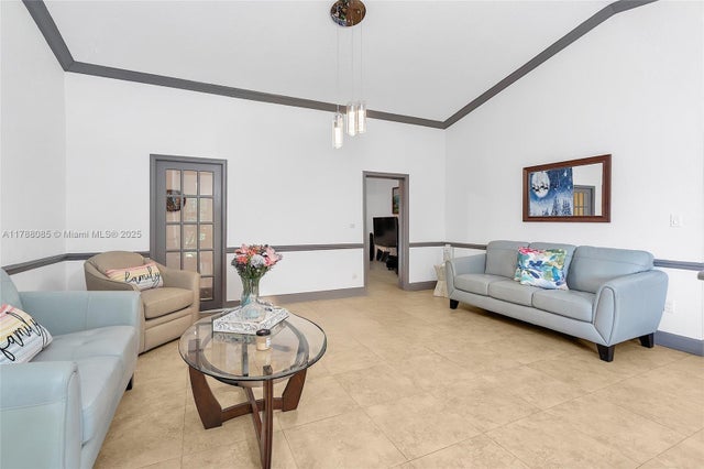 5 of 40 - 15031 Sw 154th Ter, Miami, FL