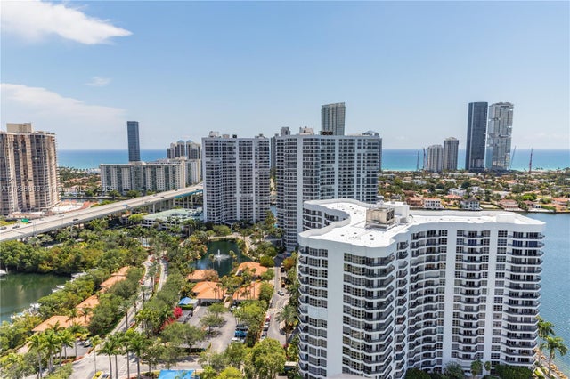 5 of 27 - 3530 Mystic Pointe Dr 2910, Aventura, FL