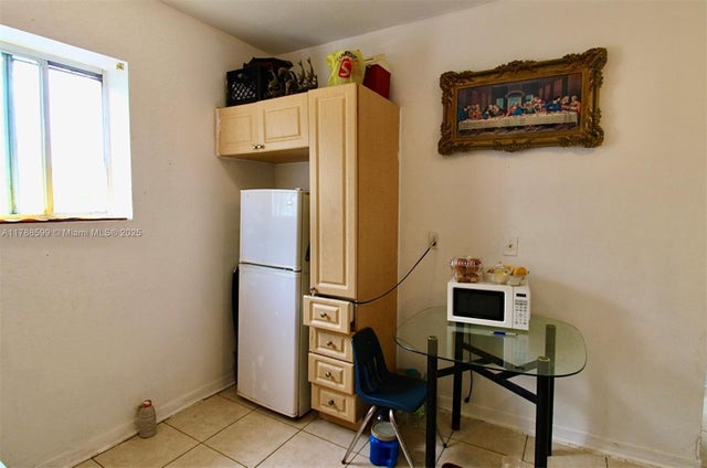 4 of 29 - 1021 Nw 3rd St 201, Miami, FL