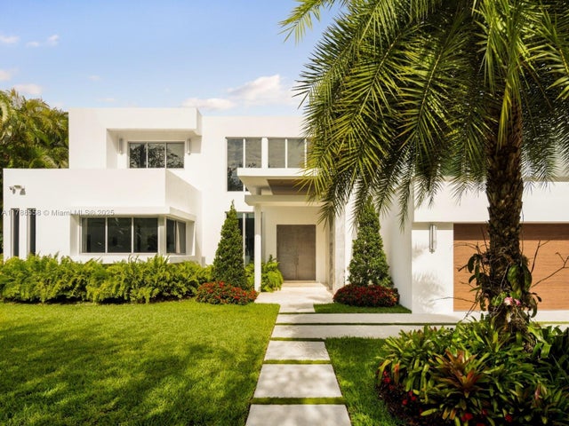 4 of 17 - 6300 Caballero Blvd, Coral Gables, FL