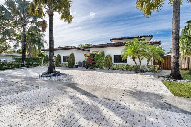 2 of 55 - 20600 Ne 22nd Pl, Miami, FL