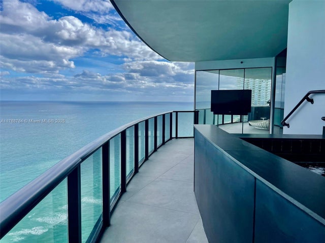 4 of 84 - 18555 Collins Ave 3705, Sunny Isles Beach, FL