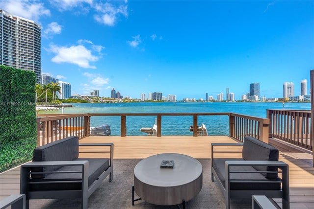 2 of 58 - 3927 Ne 171st St C, North Miami Beach, FL