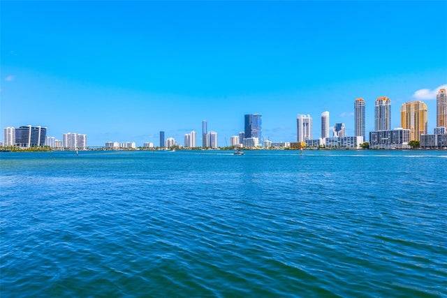 3 of 58 - 3927 Ne 171st St C, North Miami Beach, FL