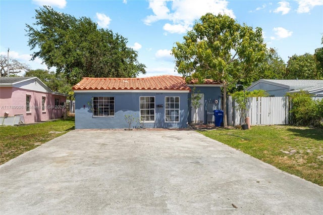1 of 13 - 1679 Ne 181st St, North Miami Beach, FL