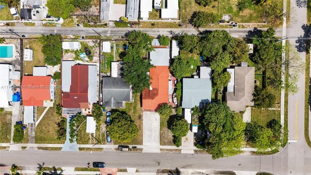 4 of 13 - 1679 Ne 181st St, North Miami Beach, FL