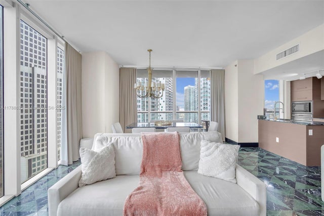 4 of 21 - 485 Brickell Ave 2508, Miami, FL