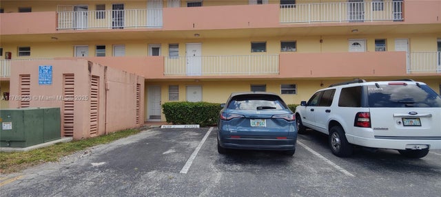 4 of 25 - 1540 Ne 191st St 122, Miami, FL