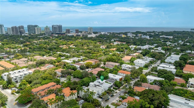 1 of 72 - 3045 Elizabeth St 3045, Miami, FL