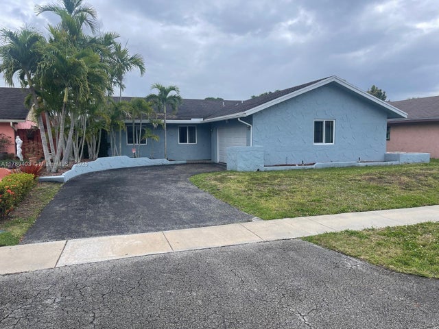 1 of 31 - 7522 Sw 6th St, North Lauderdale, FL