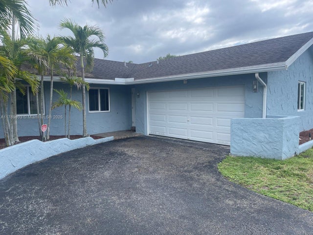 3 of 31 - 7522 Sw 6th St, North Lauderdale, FL