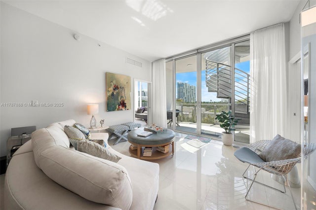 2100 Park Ave 505, Miami Beach