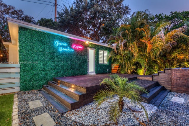 1 of 89 - 1960 Riverside Dr, Fort Lauderdale, FL
