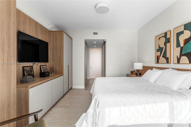 5 of 36 - 17550 Collins Ave 1404, Sunny Isles Beach, FL