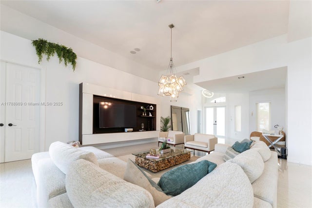 3 of 42 - 4021 E Lake Estates Dr, Davie, FL