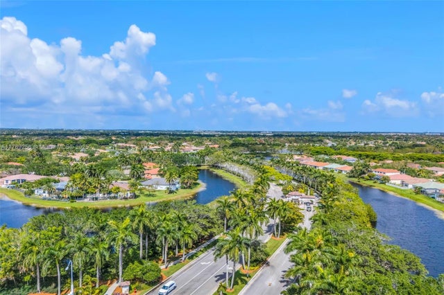 5 of 71 - 3739 Oak Ridge Cir, Weston, FL