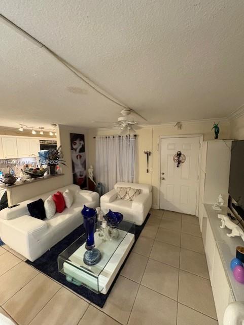 2 of 10 - 3855 Sw 79th Ave 37, Miami, FL