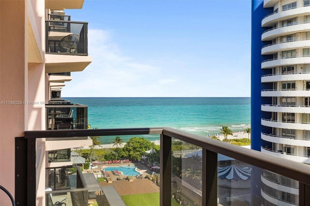 2 of 50 - 5225 Collins Ave 1117, Miami Beach, FL