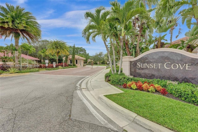 1 of 42 - 10132 Nw 4th Street, Plantation, FL
