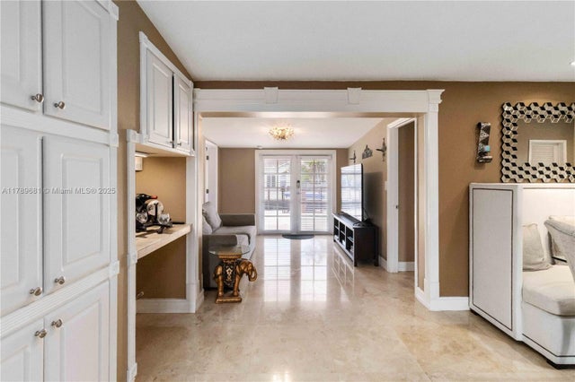 5 of 26 - 2543 Marathon Ln, Fort Lauderdale, FL