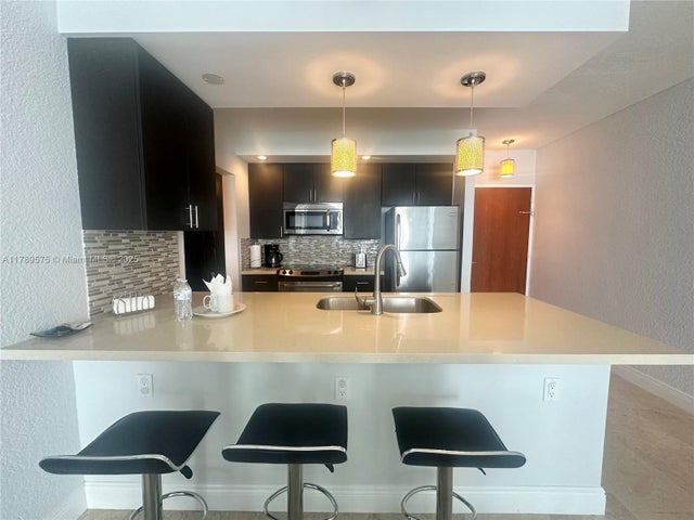 3 of 39 - 3801 S Ocean Dr 5y, Hollywood, FL