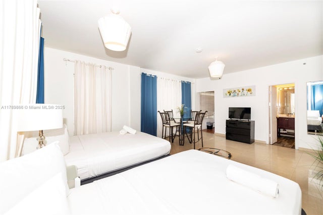 5 of 10 - 918 Ocean Dr 203, Miami Beach, FL