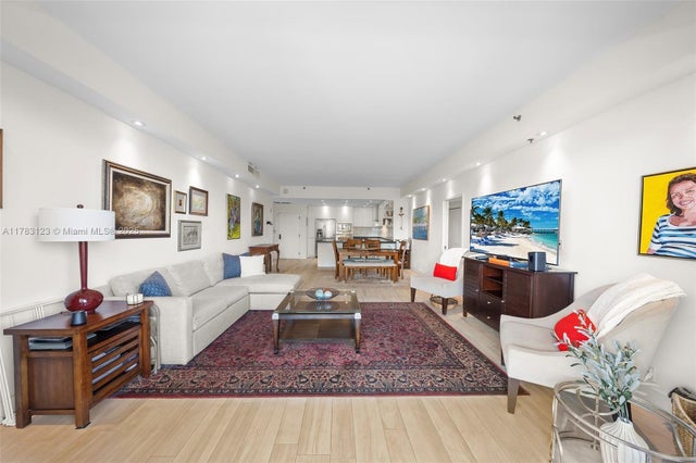 4 of 62 - 201 Crandon Blvd 333, Key Biscayne, FL