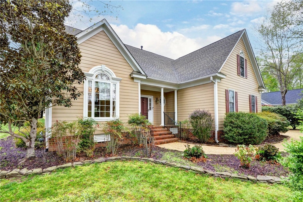 125 Great Glen, Williamsburg